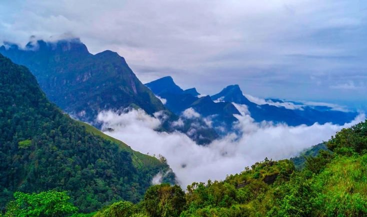 Hikes in Sri Lanka